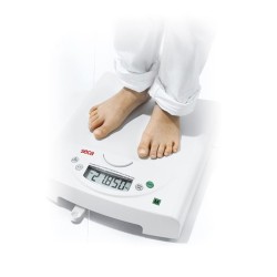 Seca 384: Báscula digital pesa bebés hasta 20 kg | Quantum Spain
